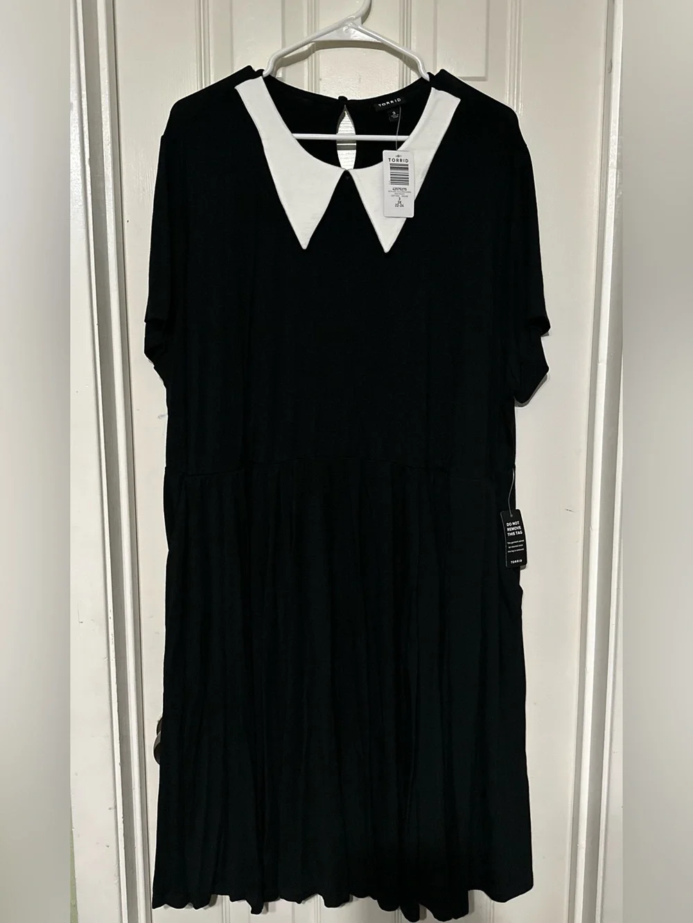 Torrid- “Goth girl collared dress”-Sz 3- NWT - Picture 5 of 6